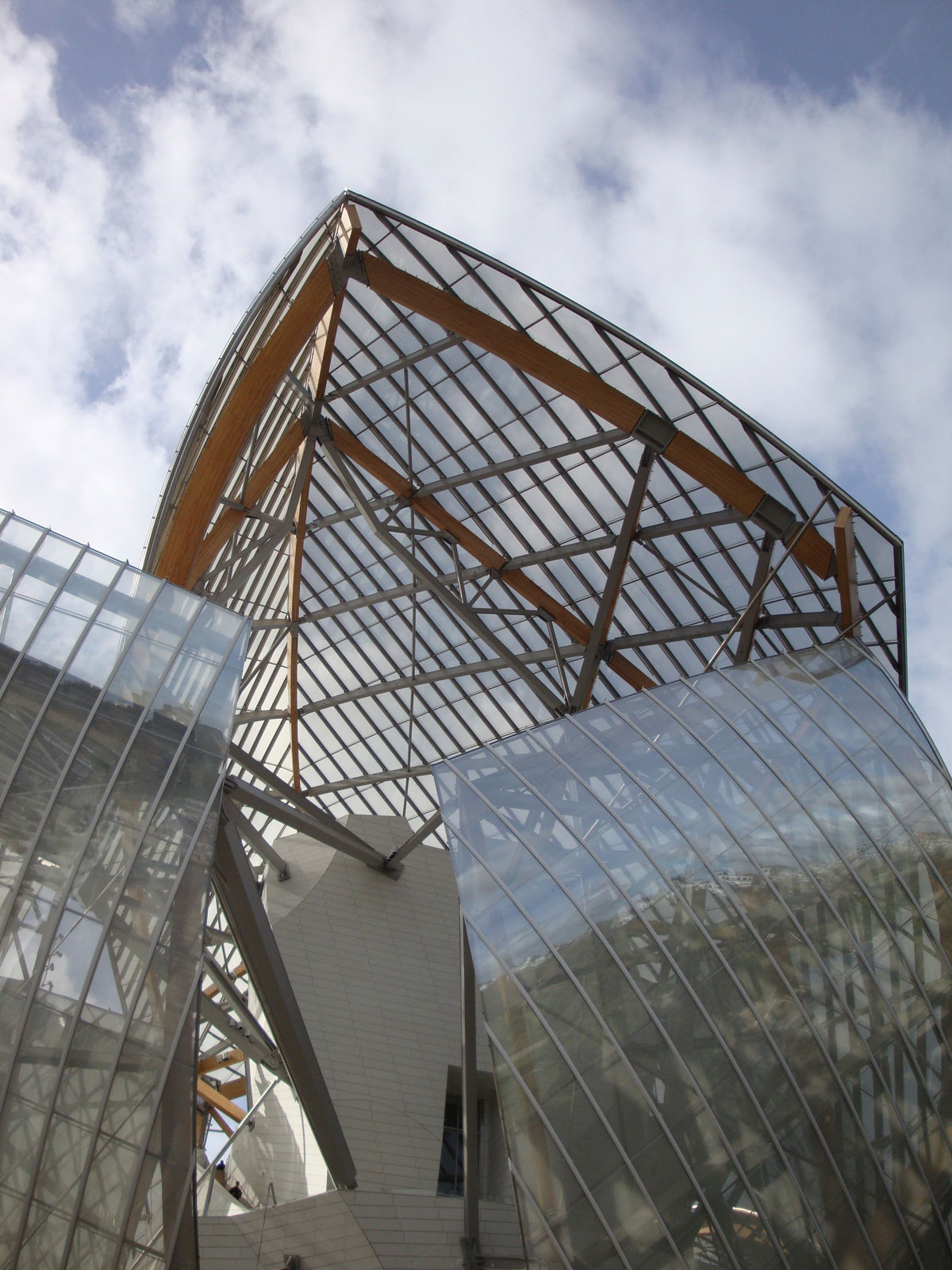 Frank Gehry S Epic Louis Vuitton Foundation Opens Next Week Interior Design Magazine