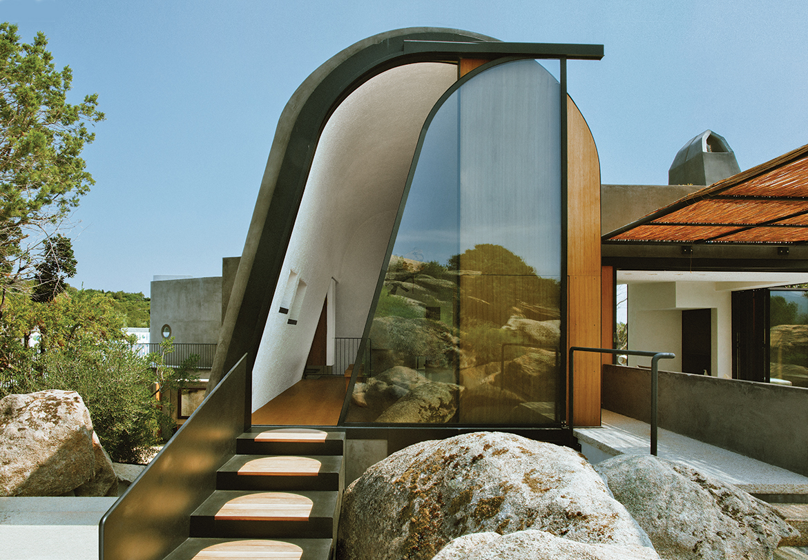 Stera Architectures Crafts a Jaw-Dropping Seaside Villa in Sardinia, Italy - Vimarsana News