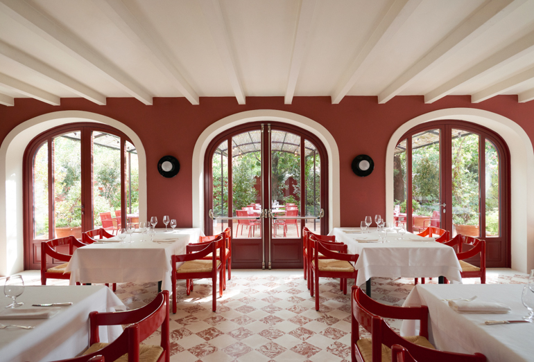 India Mahdavi Revives the Vintage 1950s Restaurant of Racing-Car Brand Ferrari - Vimarsana News