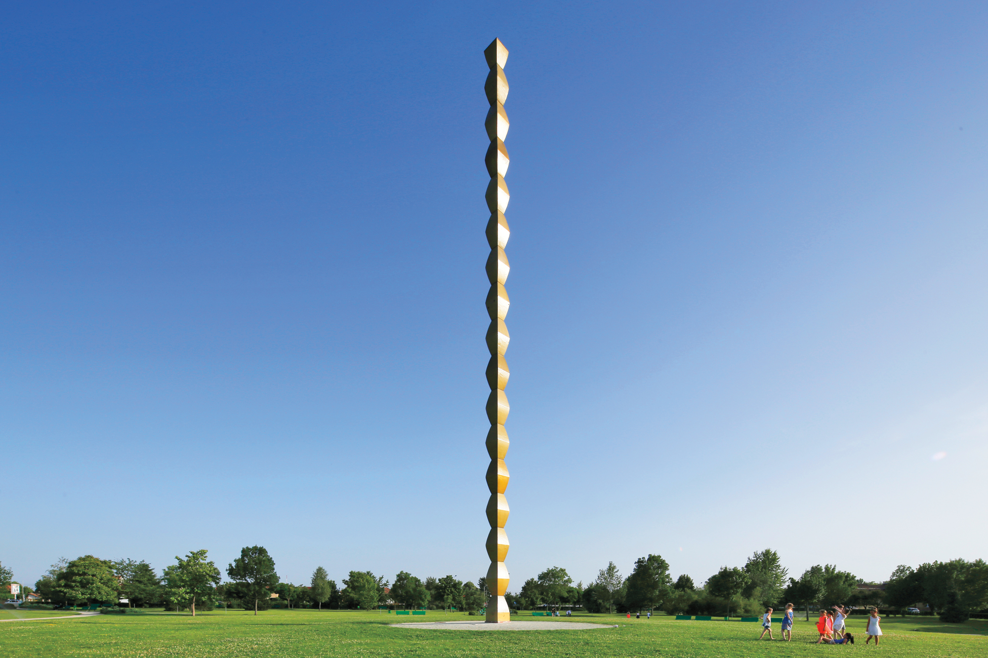 f cloud mining Glory Constantin Endless Restored Column Brâncusiâs to